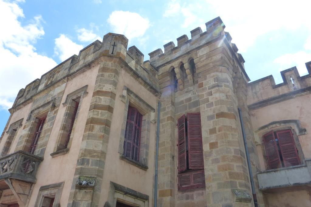 Campingplatz Chateau-camping La Grange Fort, 63500 Les Pradeaux