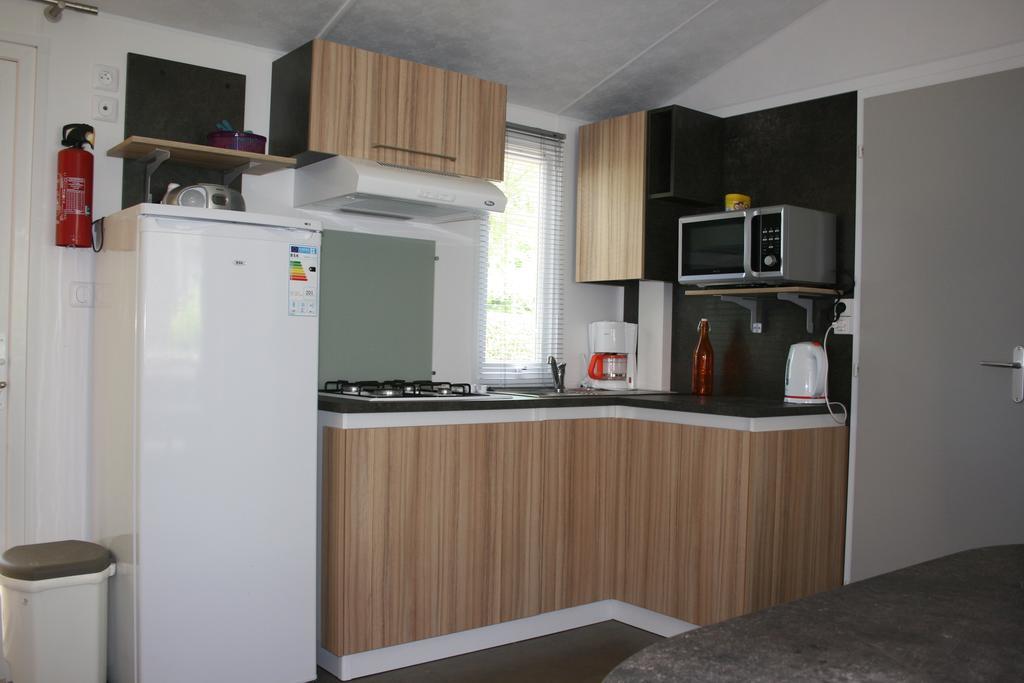 Campingplatz Chateau-camping La Grange Fort, 63500 Les Pradeaux